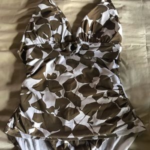 One piece Swimsuit by Tommy Bahama